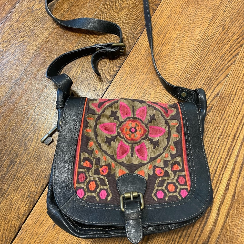 NWOT Fossil Cross Body Purse